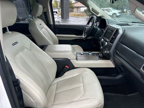 Used 2019 Ford Expedition Platinum AWD/4WD image 41