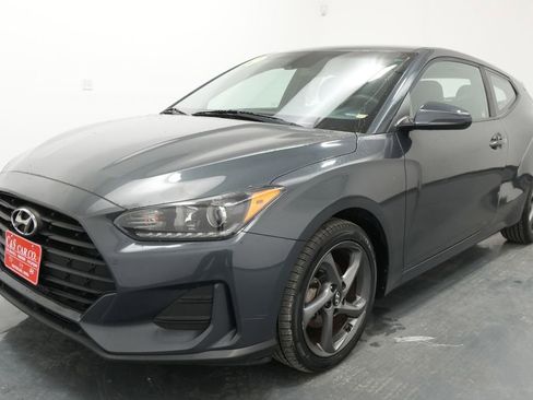Used 2019 Hyundai Veloster 2.0 FWD image 3