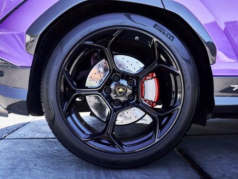 Used 2024 Lamborghini Urus Performante image 29