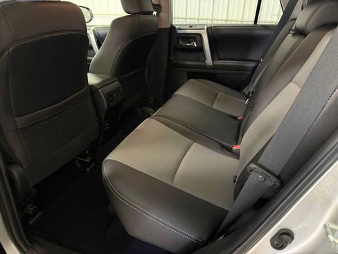 Used 2019 Toyota 4Runner SR5 Premium AWD/4WD image 23