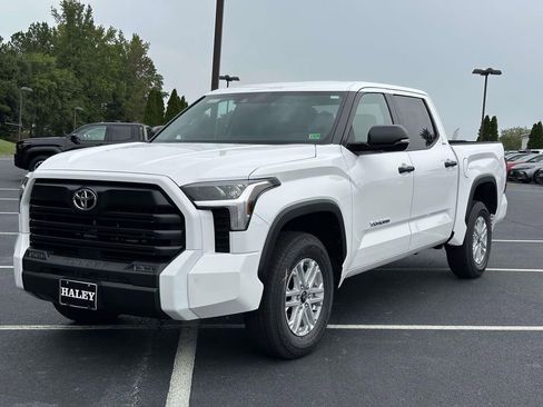 New 2026 Toyota Tundra SR5 w/ SR5 Convenience Package AWD/4WD image 22