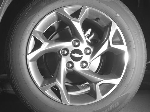 Used 2025 Chevrolet Trax LT FWD image 14