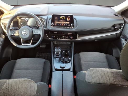 Used 2022 Nissan Rogue SV image 10