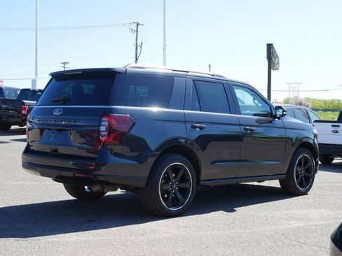 Certified 2023 Ford Expedition Limited AWD/4WD image 4
