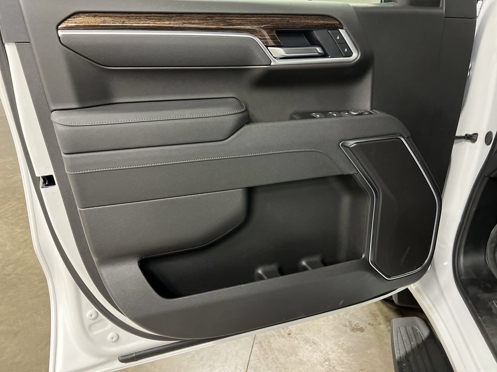 New 2026 GMC Sierra 1500 SLE AWD/4WD image 14