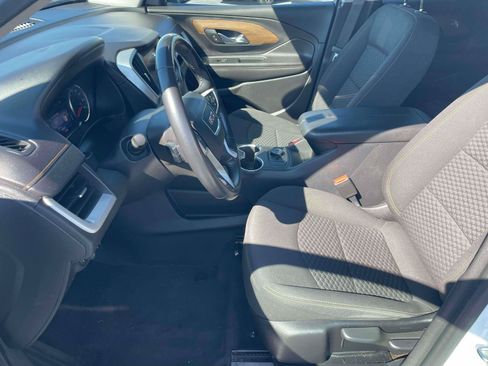 Used 2020 GMC Terrain SLE AWD/4WD image 5