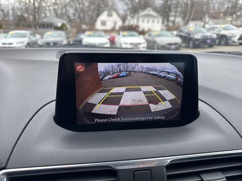 Used 2017 MAZDA MAZDA3 Grand Touring image 23