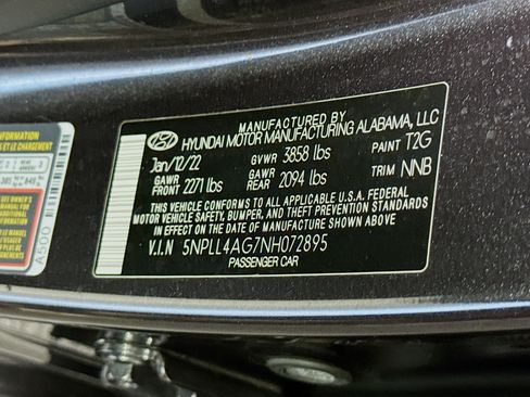 Used 2022 Hyundai Elantra SE FWD image 39