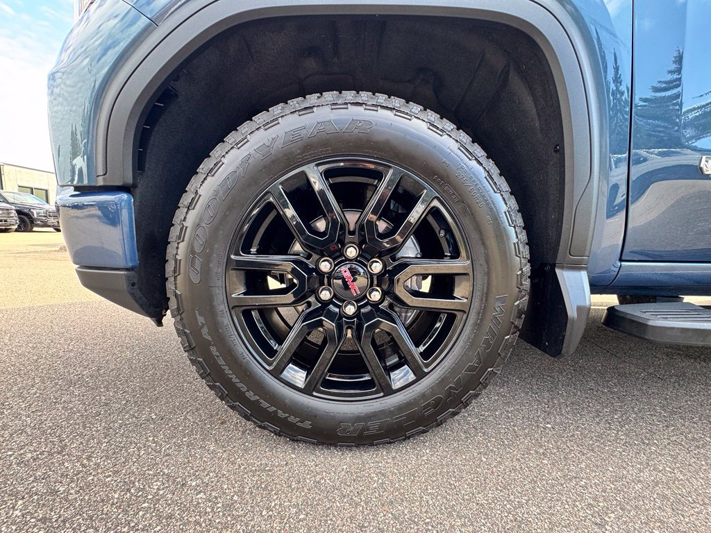 Used 2026 GMC Sierra 1500 Elevation w/ Elevation Premium Package AWD/4WD image 17