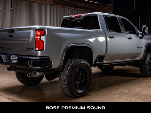 Used 2026 Chevrolet Silverado 2500 ZR2 w/ LPO, Dark Essentials Package image 10