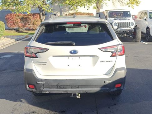 Used 2024 Subaru Outback Premium image 6