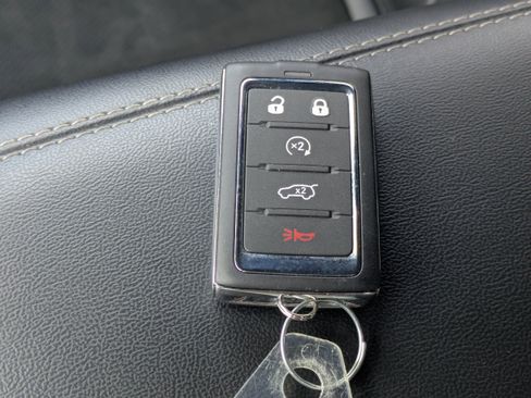 Used 2025 Jeep Grand Cherokee L Altitude AWD/4WD image 49