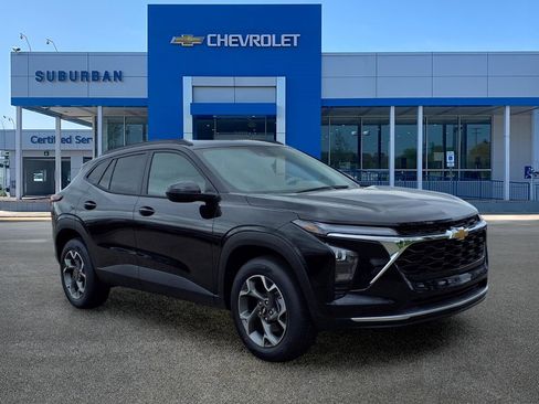 New 2026 Chevrolet Trax LT FWD image 3