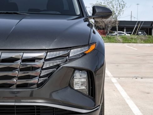 Used 2024 Hyundai Tucson SE image 50