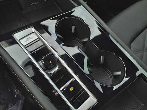 New 2026 Volkswagen Atlas Cross Sport SE image 17