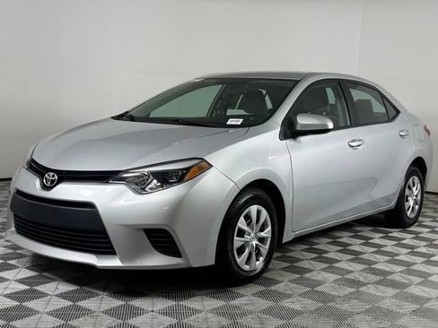 Used 2014 Toyota Corolla L FWD image 2