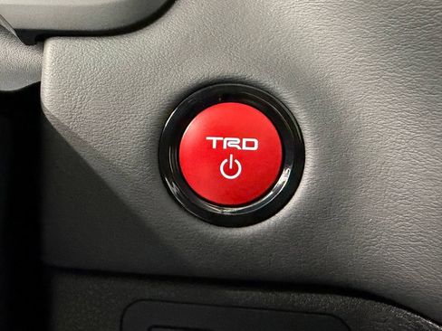 Used 2026 Toyota Sequoia Platinum w/ TRD Off-Road Package AWD/4WD image 31