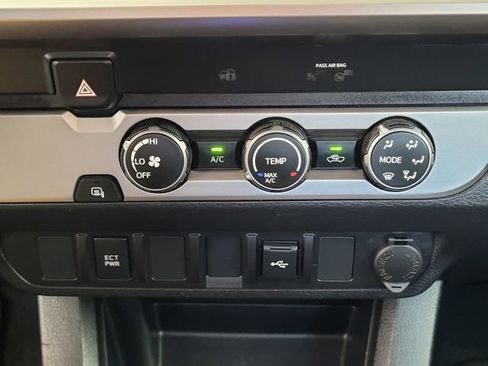 Used 2023 Toyota Tacoma SR5 RWD image 21