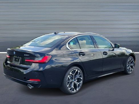 New 2026 BMW 330i Sedan w/ Convenience Package RWD image 3