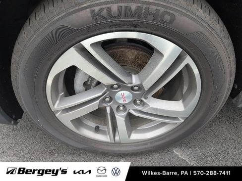 Used 2019 GMC Terrain SLT w/ Preferred Package AWD/4WD image 10