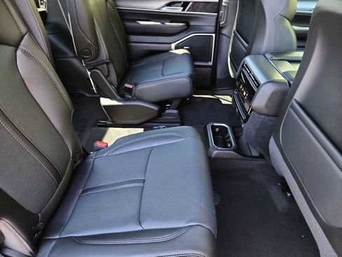 New 2026 Jeep Grand Wagoneer 4WD image 16