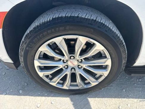 Used 2022 GMC Yukon Denali RWD image 33