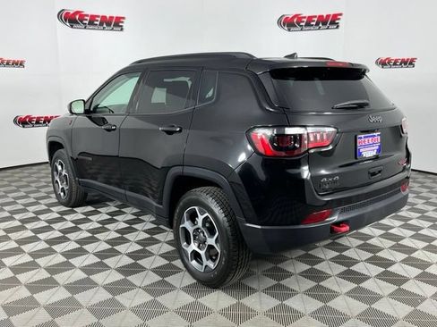 Used 2022 Jeep Compass Trailhawk w/ Trailhawk Convenience Group AWD/4WD image 6