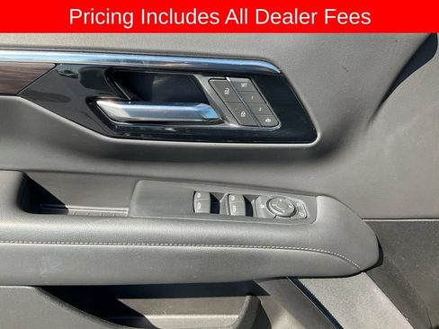 Used 2025 Chevrolet Tahoe LT AWD/4WD image 4