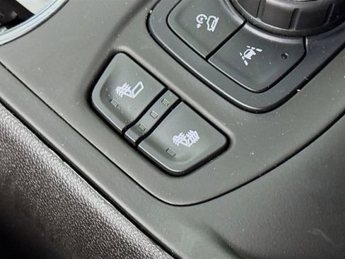 Used 2023 GMC Terrain SLE w/ Driver Convenience Package FWD image 22