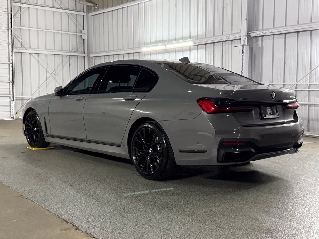 Used 2022 BMW 750i xDrive w/ Executive Package AWD/4WD image 11