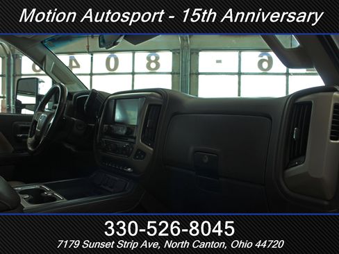 Used 2019 GMC Sierra 2500 Denali w/ Duramax Plus Package AWD/4WD image 34