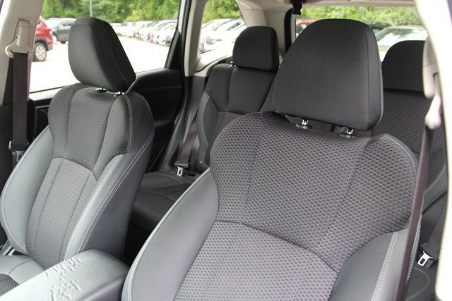 Used 2019 Subaru Forester Premium w/ All-Weather Package AWD/4WD image 18