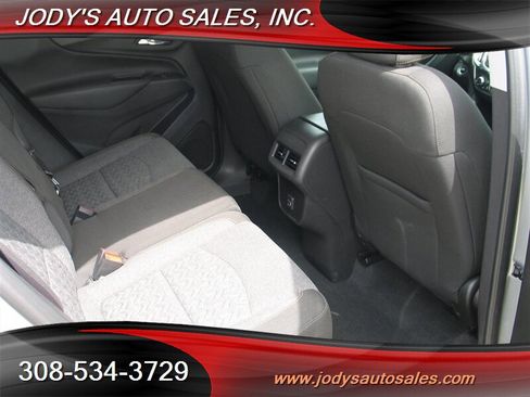 Used 2023 Chevrolet Equinox LT image 29