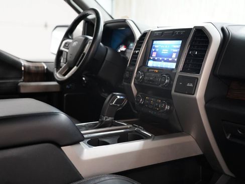 Used 2020 Ford F150 Lariat AWD/4WD image 16