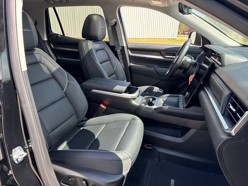 Used 2026 GMC Terrain Denali AWD/4WD image 11