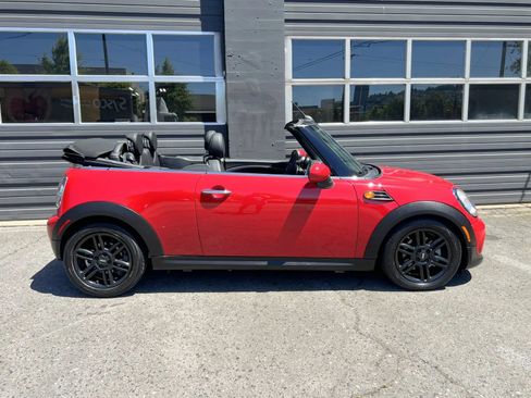 Used 2013 MINI Cooper Convertible FWD image 7