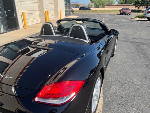 Used 2011 Porsche Boxster RWD image 16