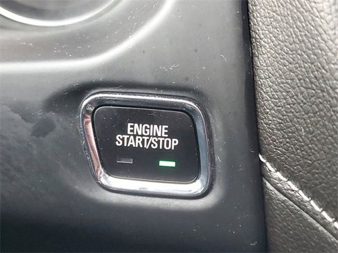 Used 2023 GMC Acadia SLE w/ Driver Convenience Package image 25