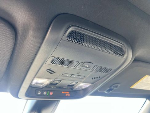 Used 2021 Cadillac XT6 Sport image 31