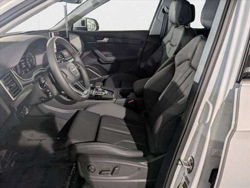 New 2025 Audi Q5 e Premium Plus image 4