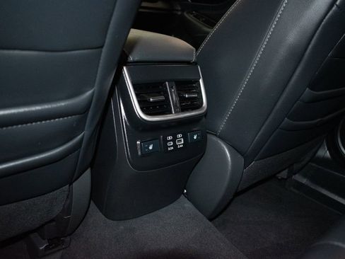 Used 2025 Subaru Outback Limited AWD/4WD image 23