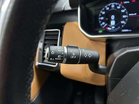 Used 2022 Land Rover Range Rover Sport HSE Dynamic image 18