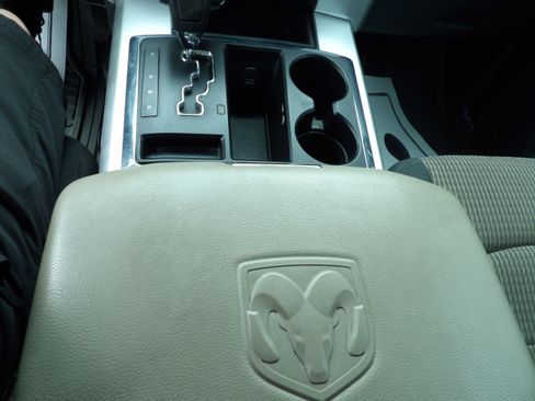 Used 2012 RAM 1500 Classic SLT w/ Protection Group AWD/4WD image 18