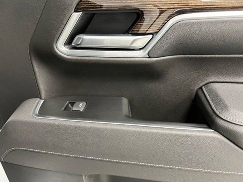 Used 2025 GMC Sierra 1500 Elevation w/ Preferred Package image 48