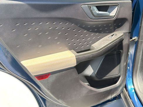 Used 2020 Ford Escape SE FWD image 28