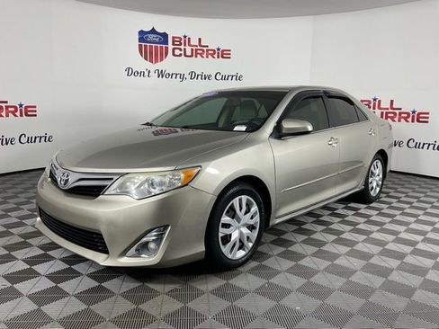 Used 2013 Toyota Camry XLE w/ Leather Pkg image 7