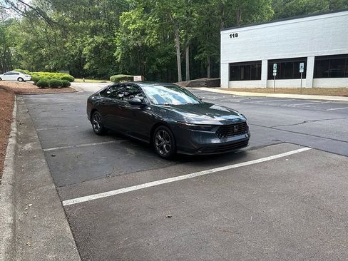 Used 2024 Honda Accord EX image 21