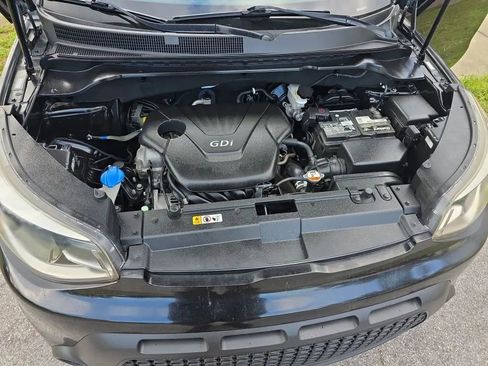Used 2016 Kia Soul FWD image 21