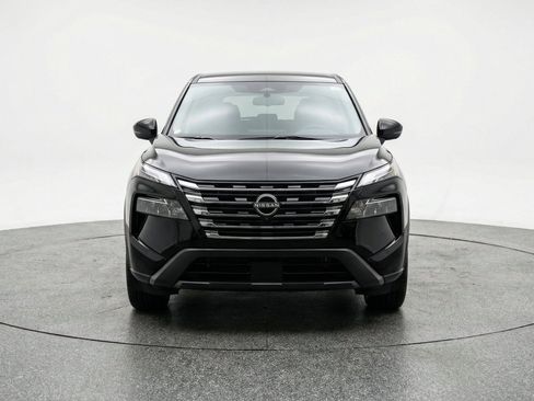 Used 2025 Nissan Rogue SV FWD image 2