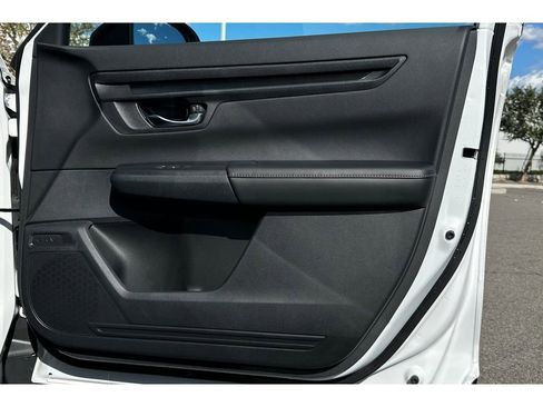 Used 2025 Honda CR-V Sport image 21